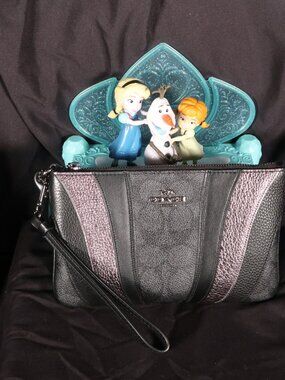 RARE, Vintage | Coach | New York Collection | designer wristlet | NEW, Excellent